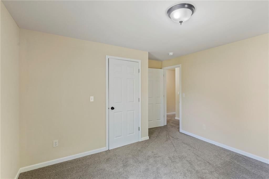 526 S Maple Street — photo 38