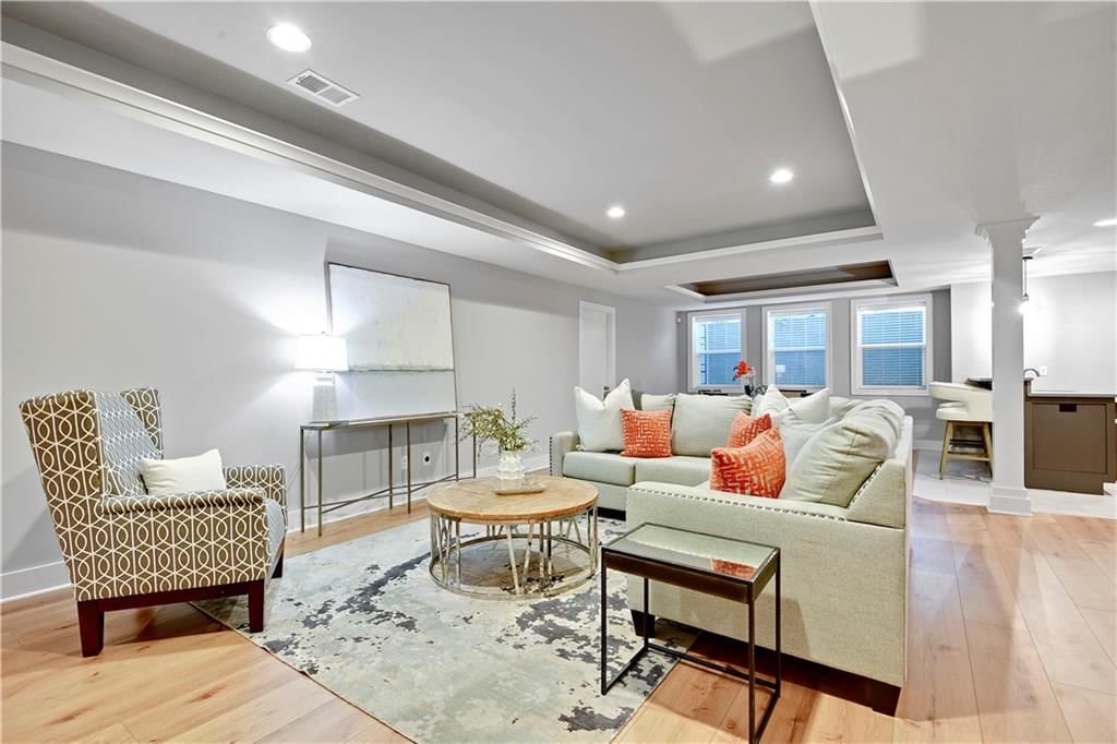 Photo 22 of 29 - 2210 W 73rd Street