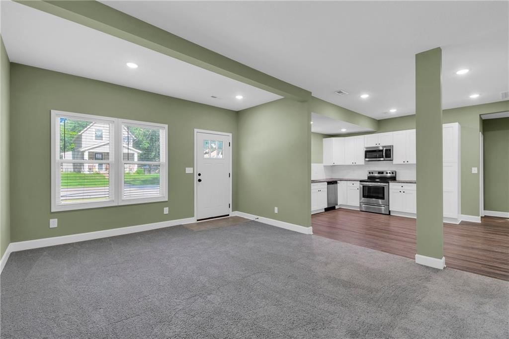 115 S Campbell Street — photo 10