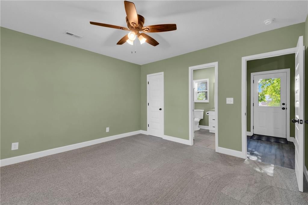 115 S Campbell Street — photo 17