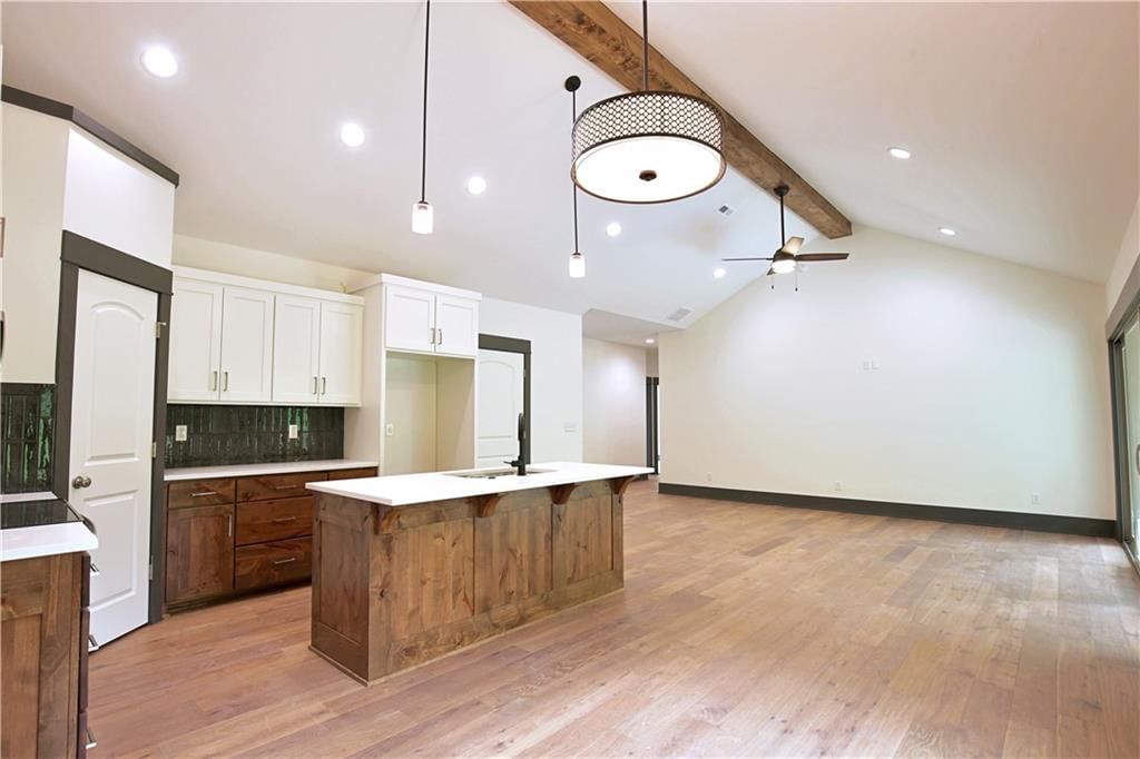 1318 Kristie Circle — photo 4