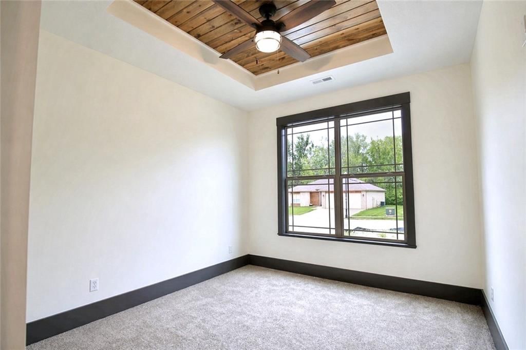 1318 Kristie Circle — photo 24