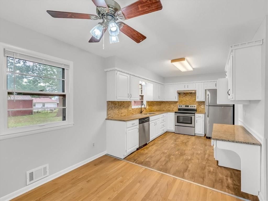 3717 S Hocker Street — photo 8