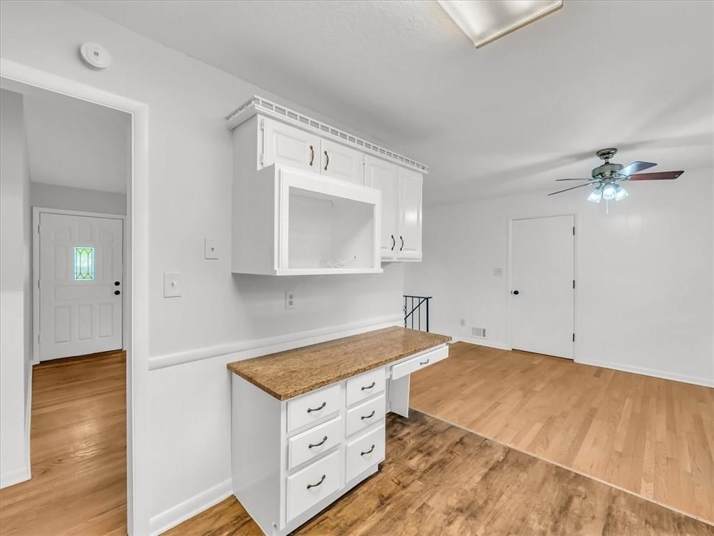 3717 S Hocker Street — photo 13