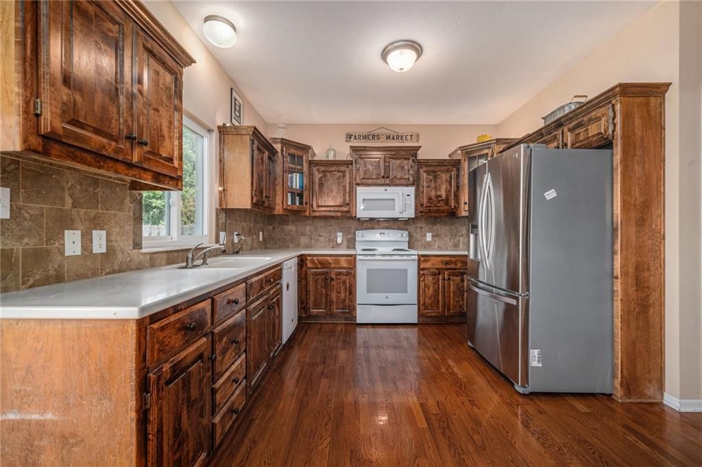 922 Southfork Street — photo 11