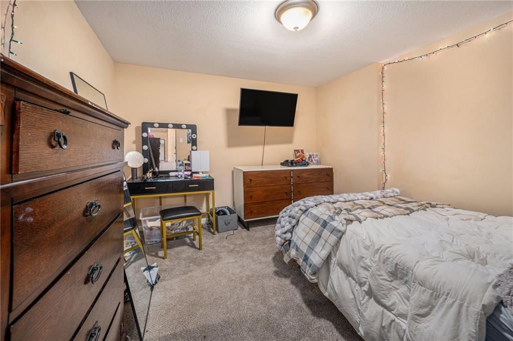 922 Southfork Street — photo 29