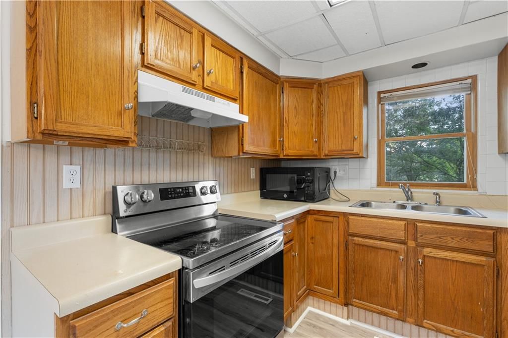 Photo 8 of 19 - 3416 NE 43rd Street