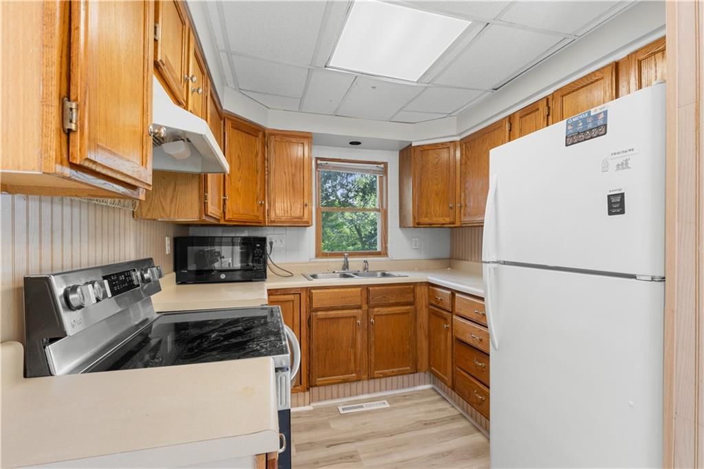 Photo 9 of 19 - 3416 NE 43rd Street