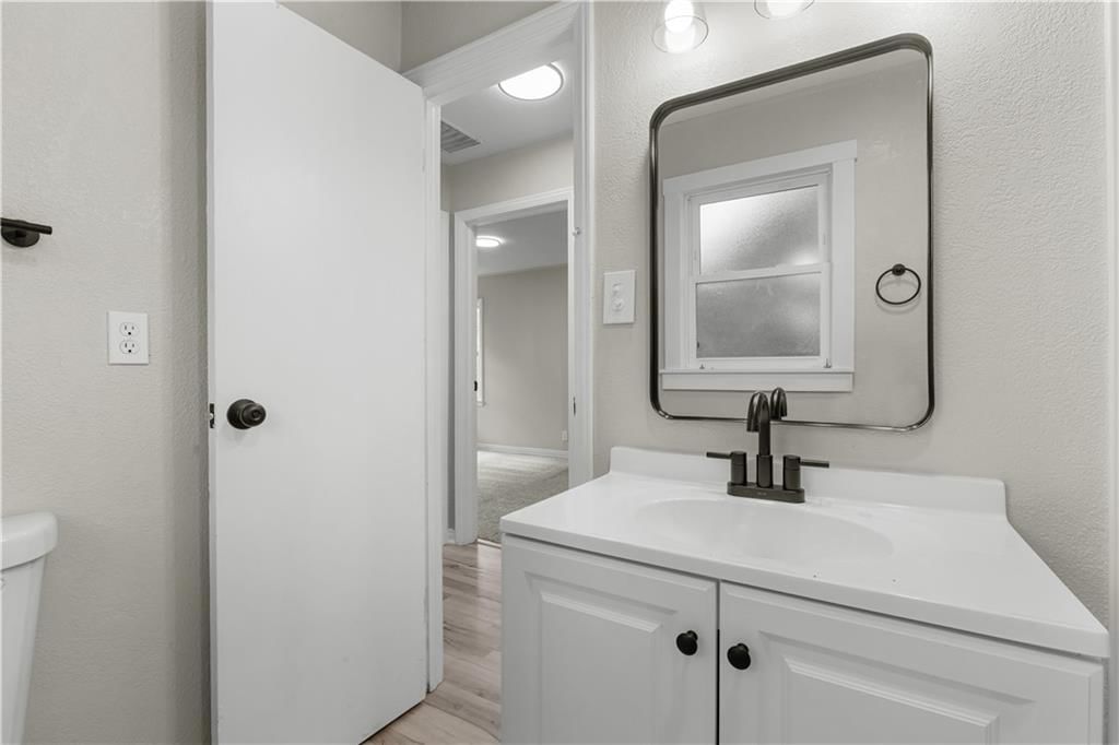 Photo 12 of 19 - 3416 NE 43rd Street