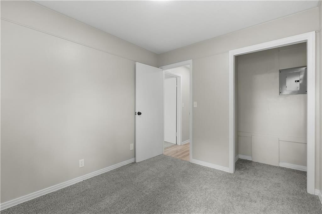 Photo 15 of 19 - 3416 NE 43rd Street
