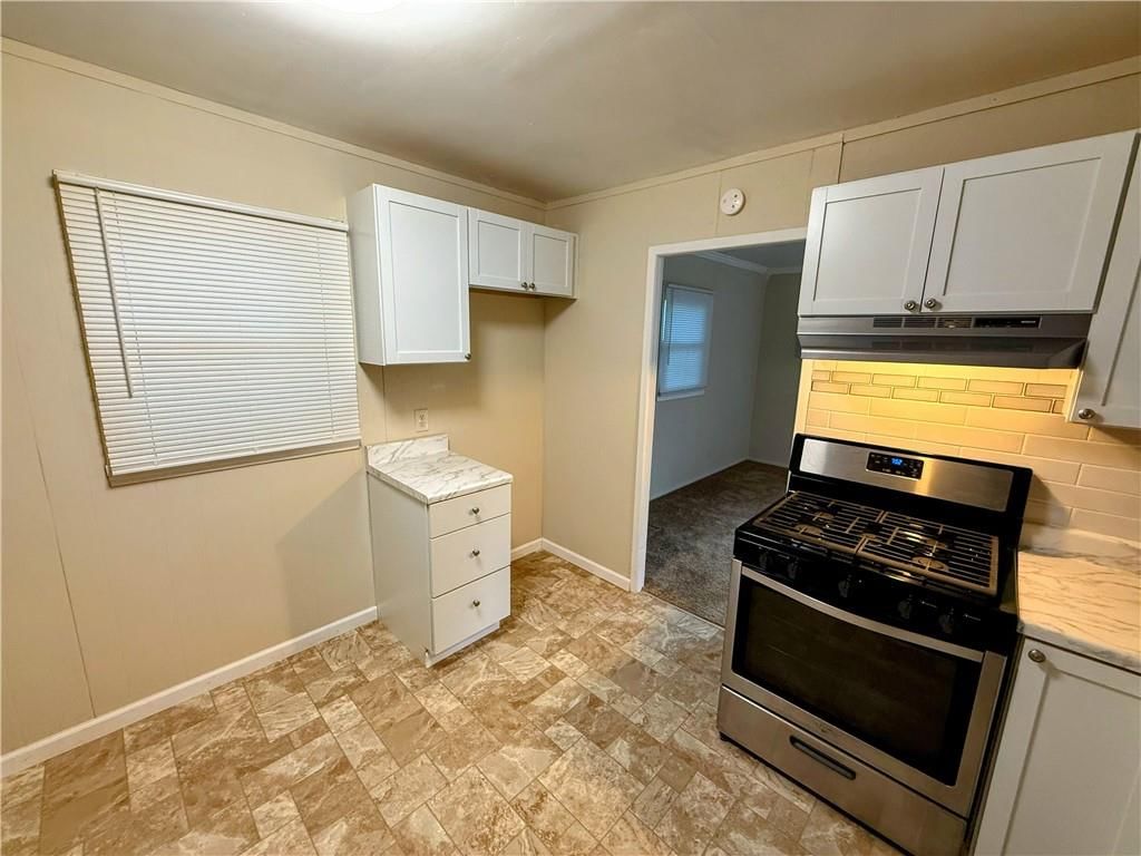 2321 Englewood Court — photo 9