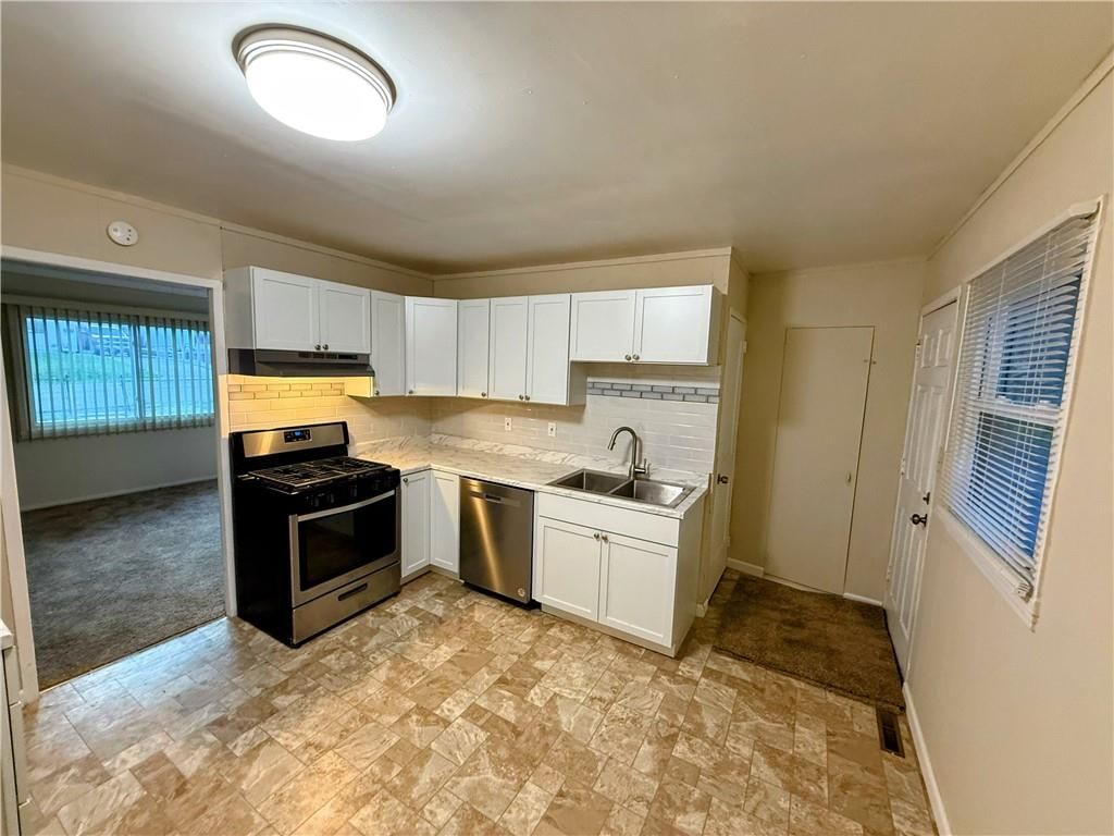 2321 Englewood Court — photo 10