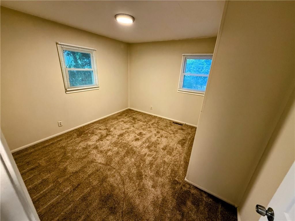 2321 Englewood Court — photo 11