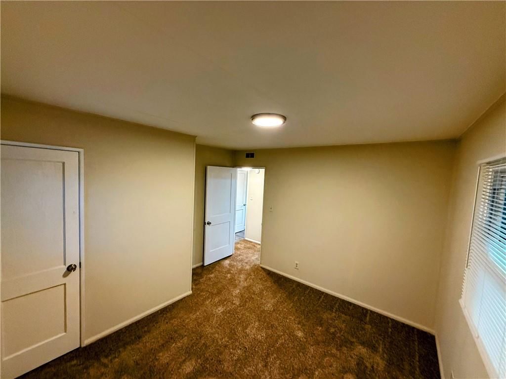2321 Englewood Court — photo 12