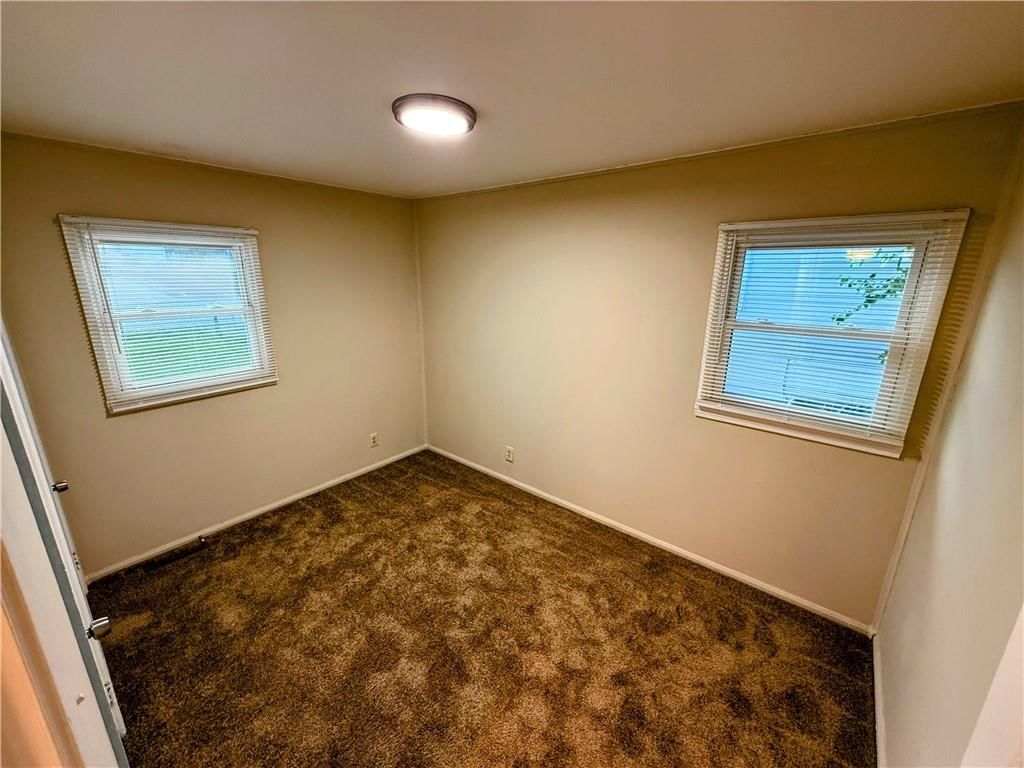 2321 Englewood Court — photo 15