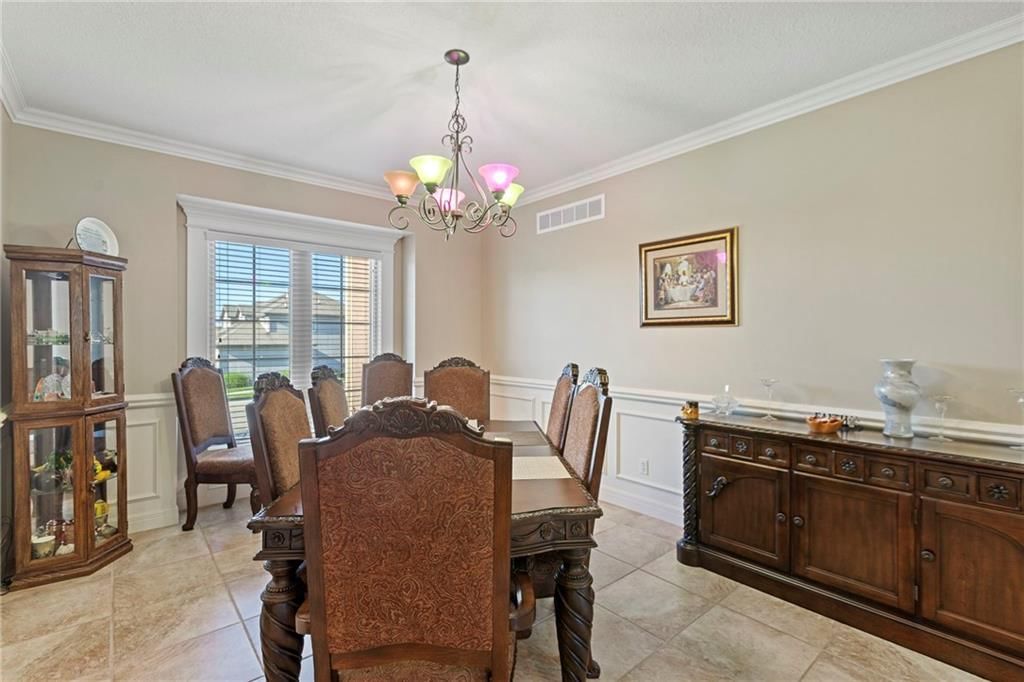 12824 Sewell Avenue — photo 10