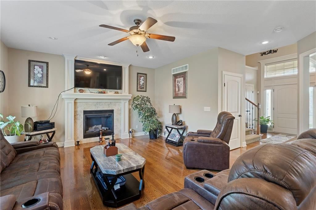 12824 Sewell Avenue — photo 13
