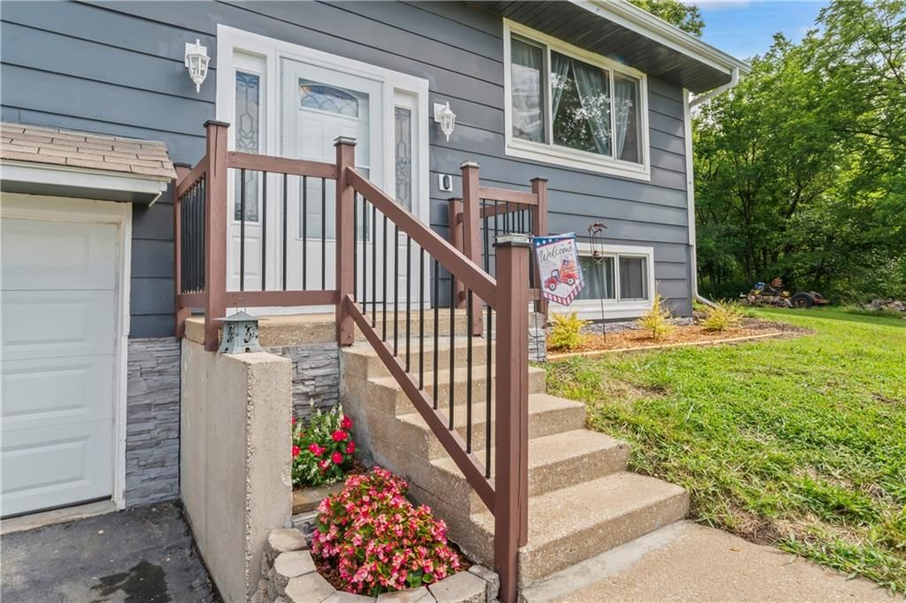 10708 E 301ST Street — photo 4