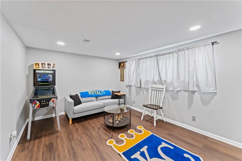 10708 E 301ST Street — photo 23
