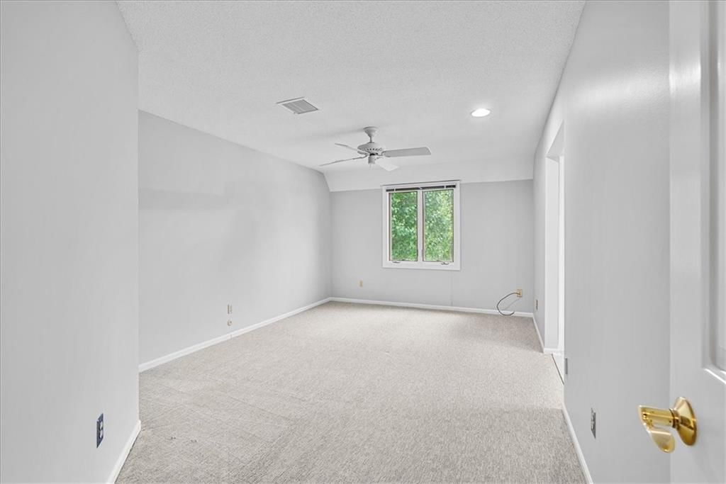 4328 W 110th Street — photo 31