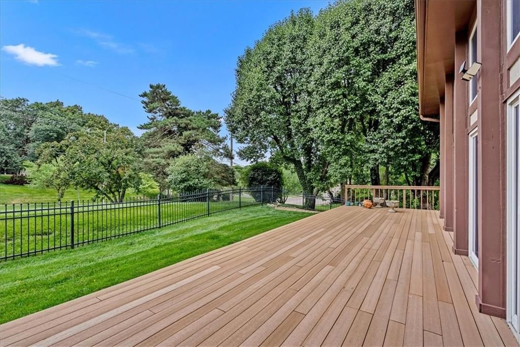 4328 W 110th Street — photo 36