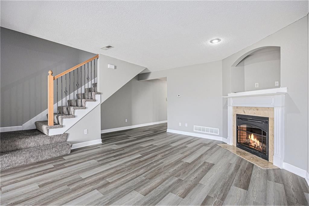 902 SW Peach Tree Lane — photo 4