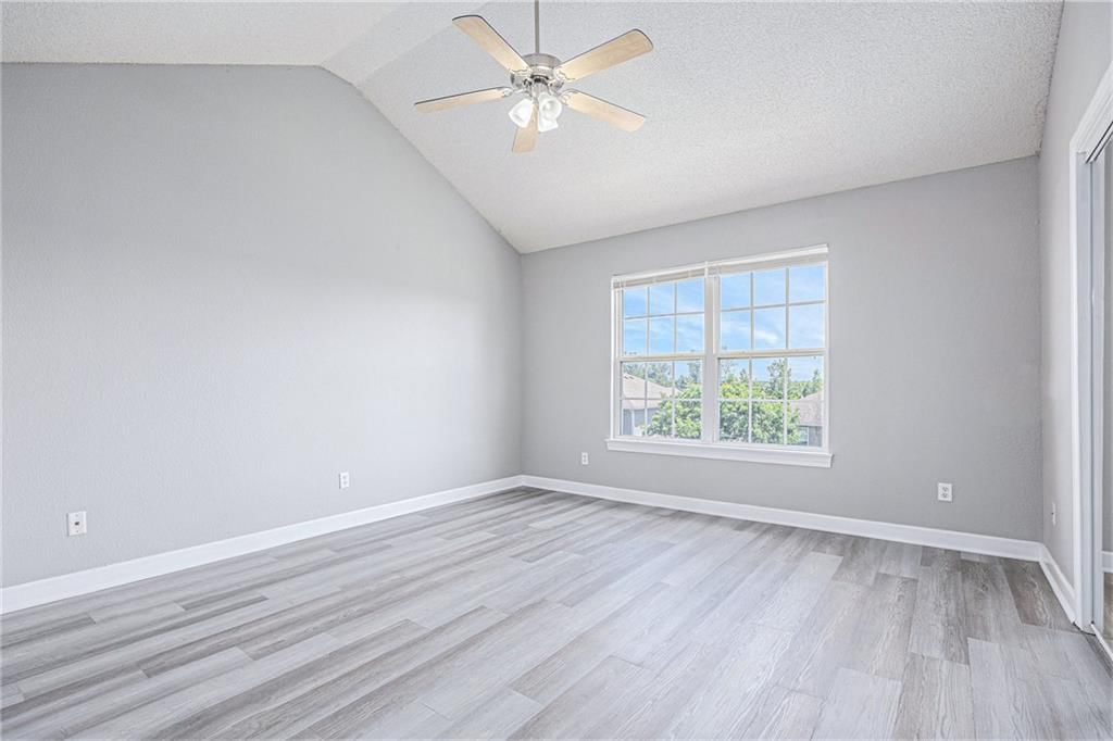 902 SW Peach Tree Lane — photo 10