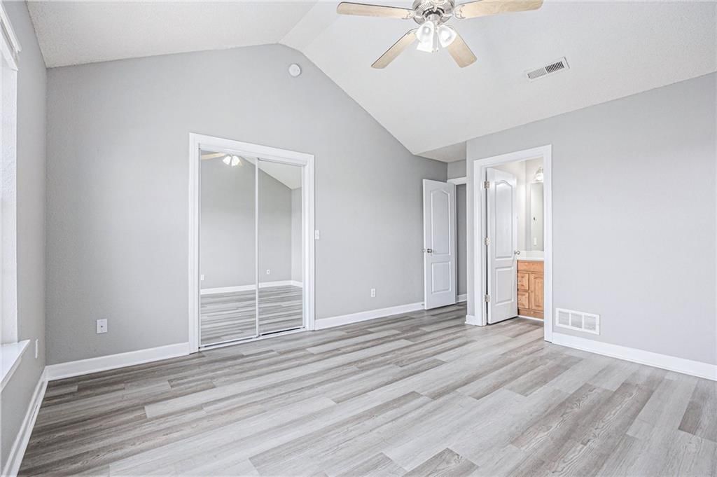 902 SW Peach Tree Lane — photo 11