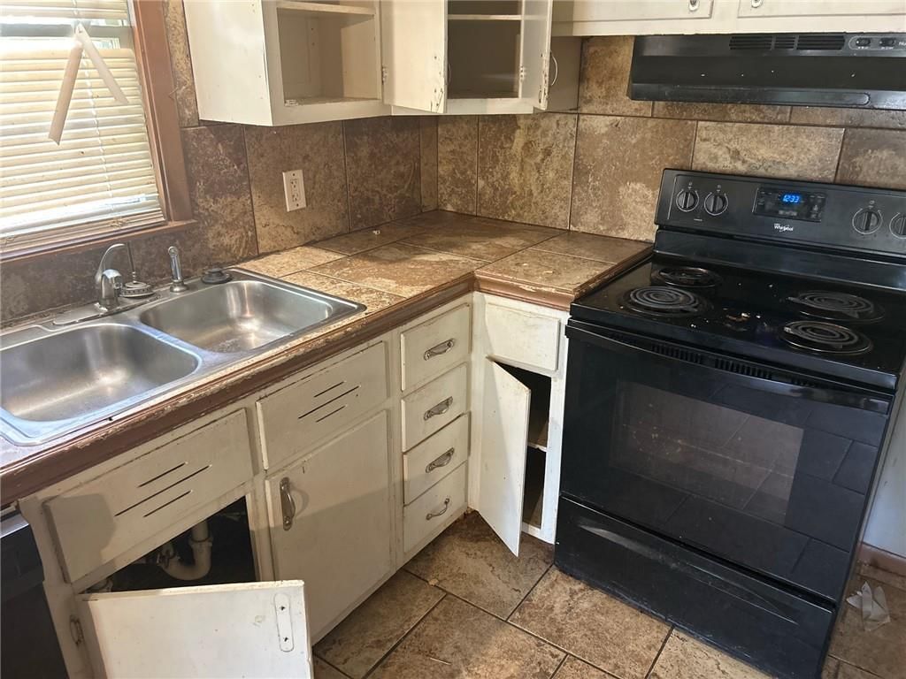 7615 E 48th Street — photo 5