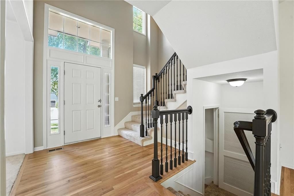 Photo 7 of 53 - 8301 W 156th Street