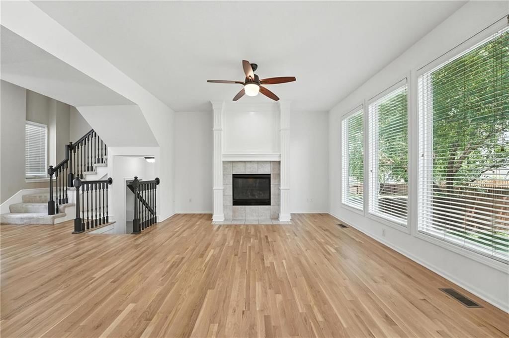 Photo 11 of 53 - 8301 W 156th Street