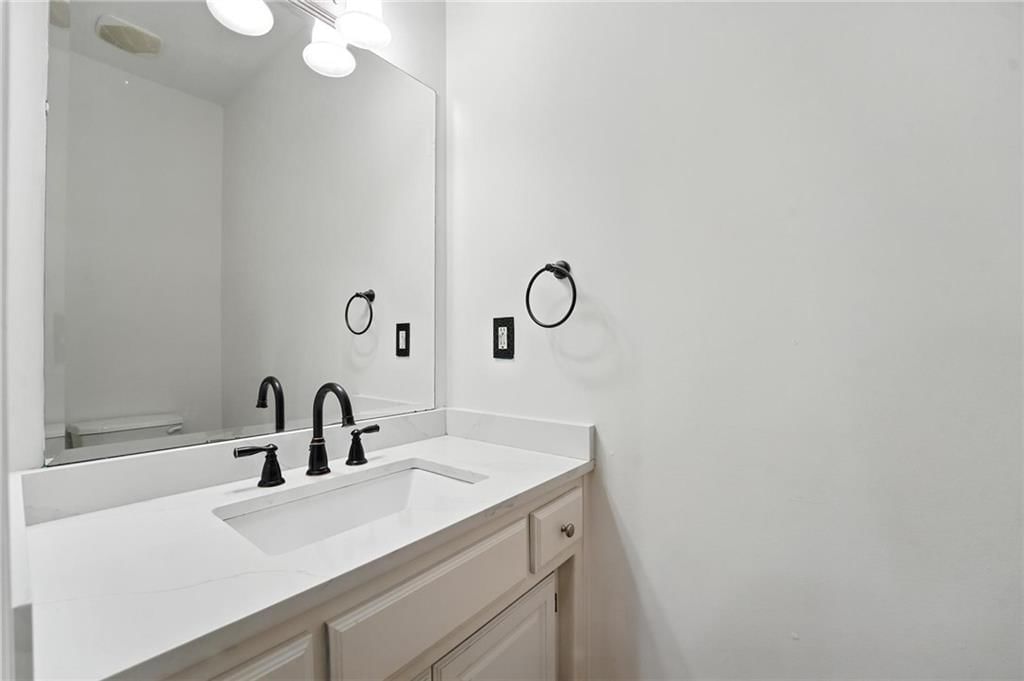 Photo 23 of 53 - 8301 W 156th Street