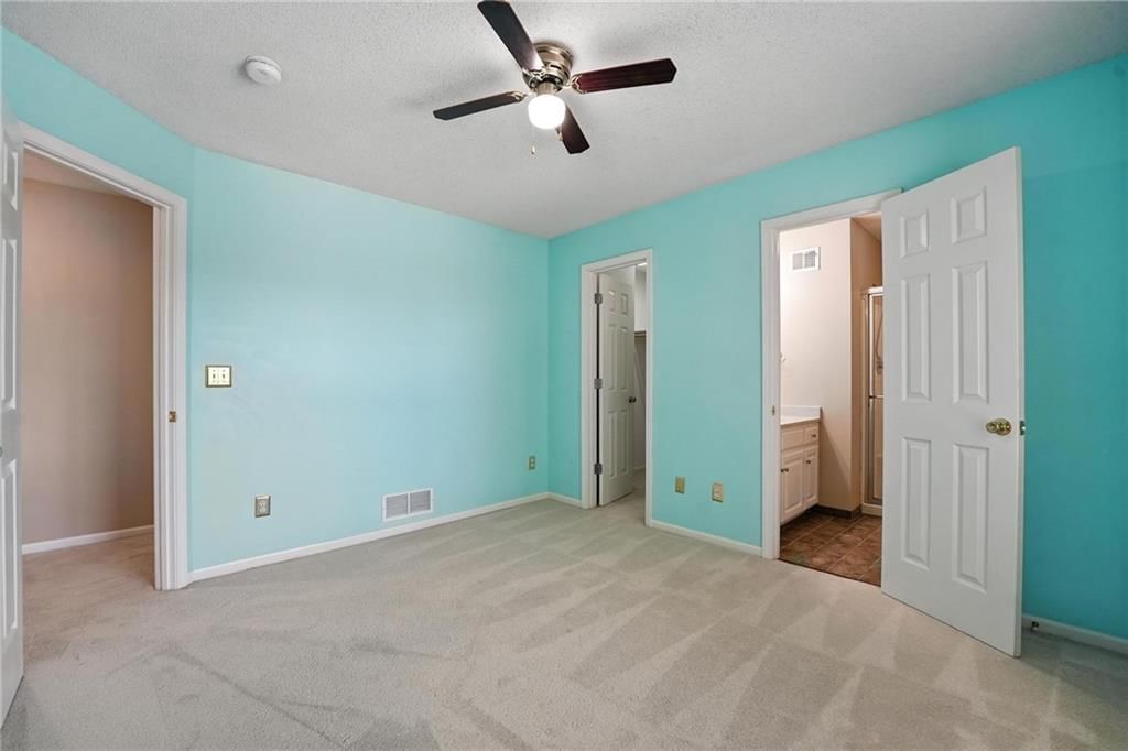 Photo 25 of 53 - 8301 W 156th Street