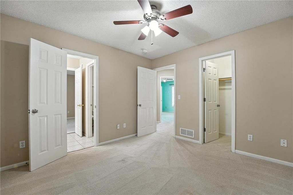 Photo 28 of 53 - 8301 W 156th Street
