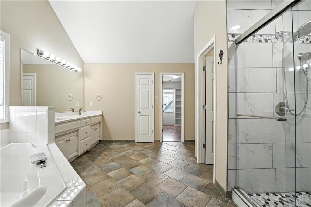 Photo 34 of 53 - 8301 W 156th Street