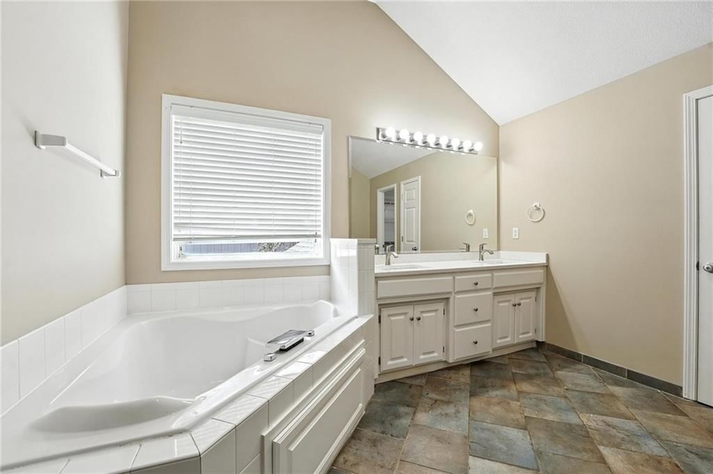 Photo 35 of 53 - 8301 W 156th Street