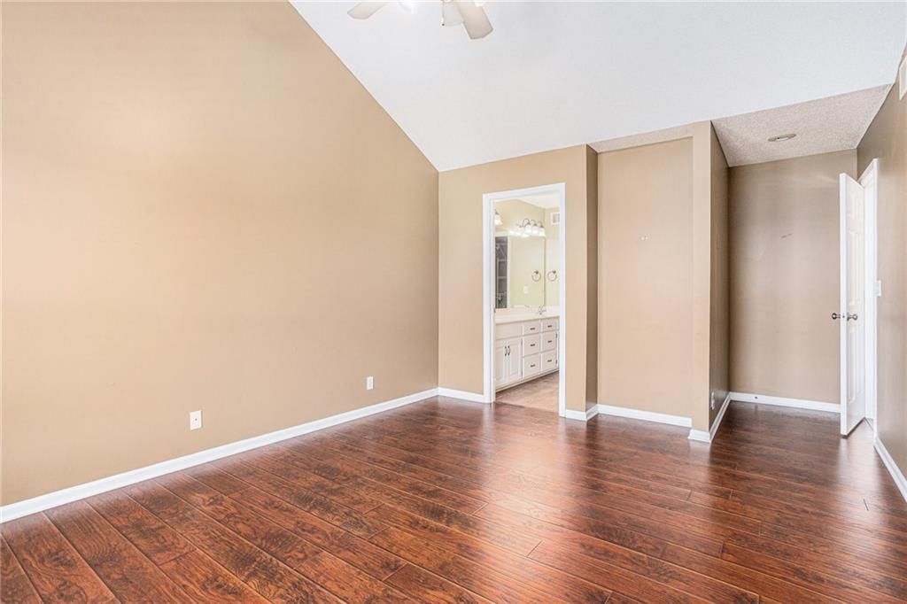 Photo 19 of 39 - 8003 NE 98th Street