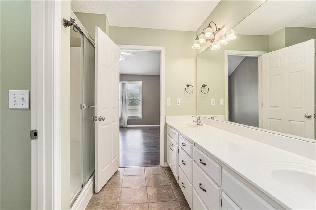Photo 21 of 39 - 8003 NE 98th Street