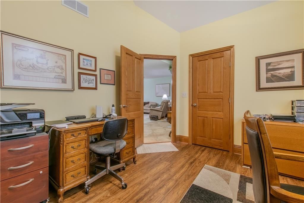 22604 Vincent Street — photo 7
