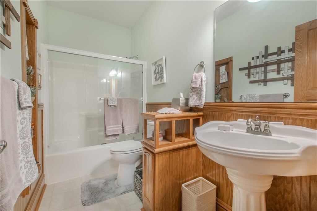 22604 Vincent Street — photo 10