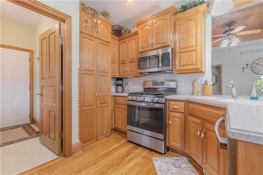 22604 Vincent Street — photo 28