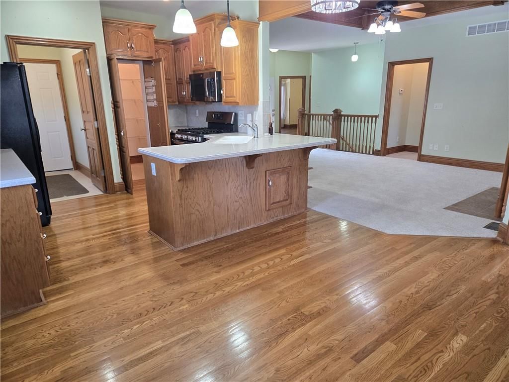 22604 Vincent Street — photo 32