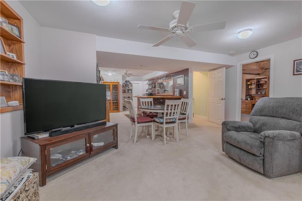 22604 Vincent Street — photo 48