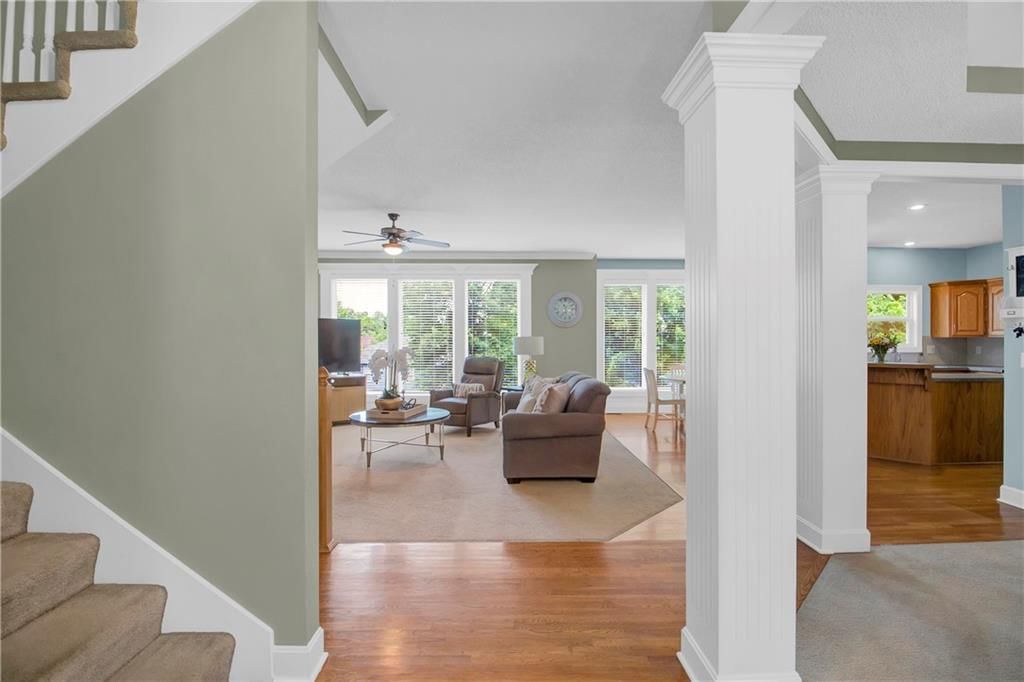 Photo 4 of 37 - 21214 W 53rd Street