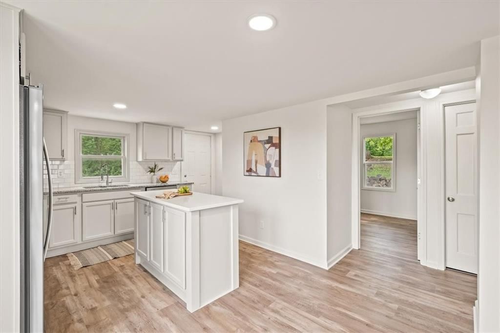 Photo 3 of 27 - 6600 Cernech Road