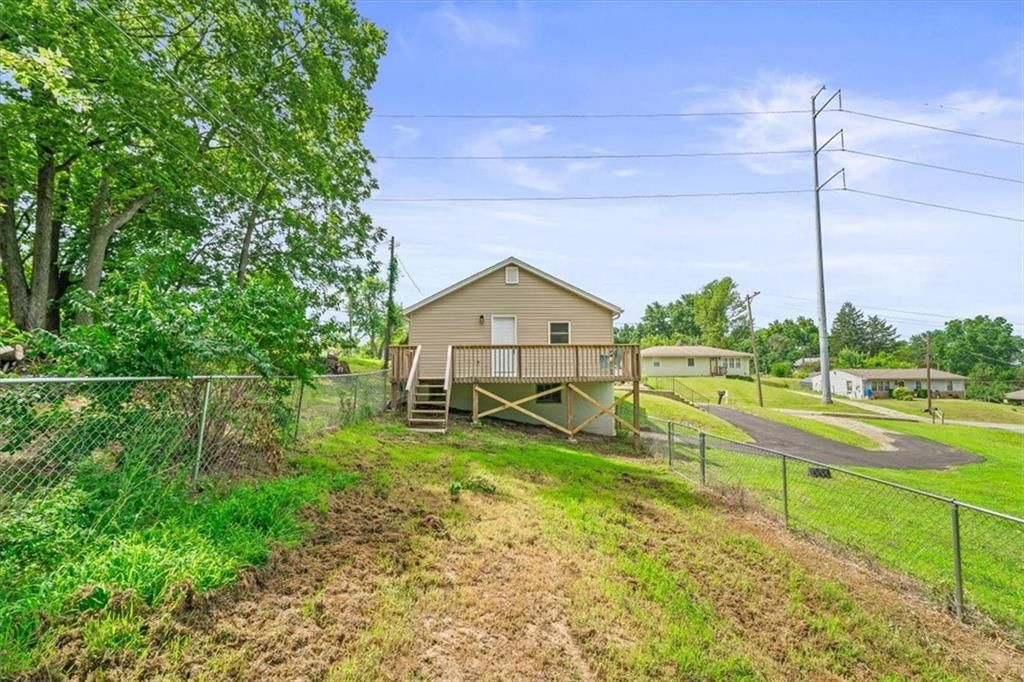 Photo 21 of 27 - 6600 Cernech Road