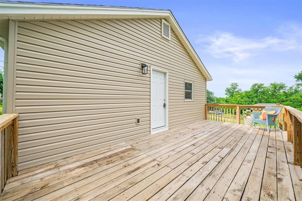 Photo 23 of 27 - 6600 Cernech Road
