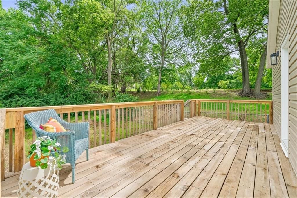 Photo 25 of 27 - 6600 Cernech Road