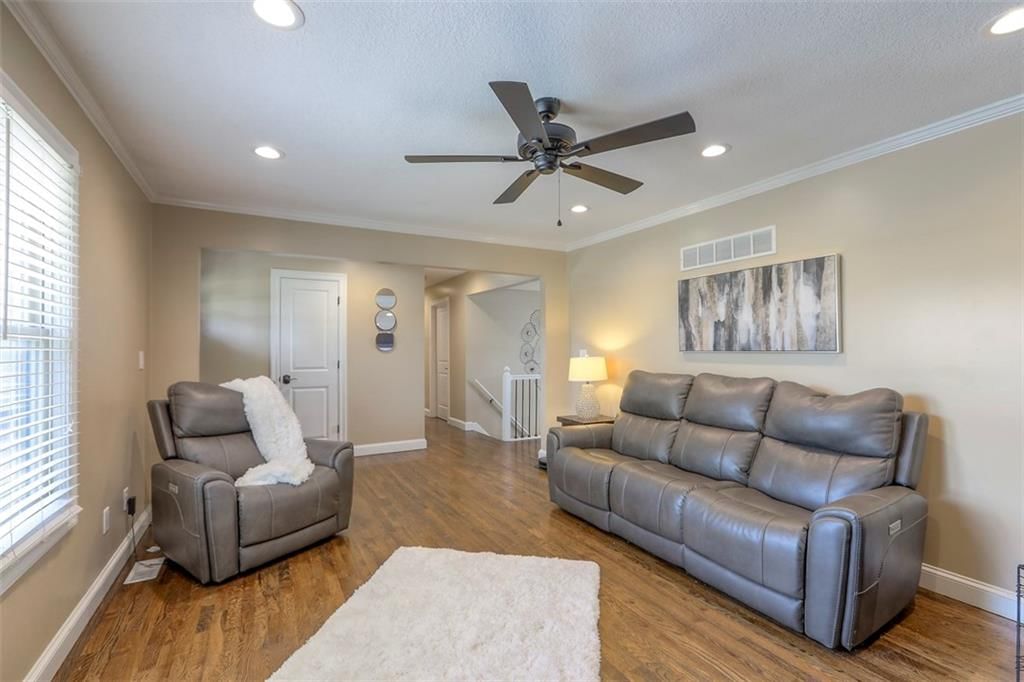 7525 Wright Way Lane — photo 16