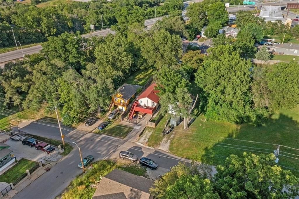 3021 Topping Avenue — photo 24